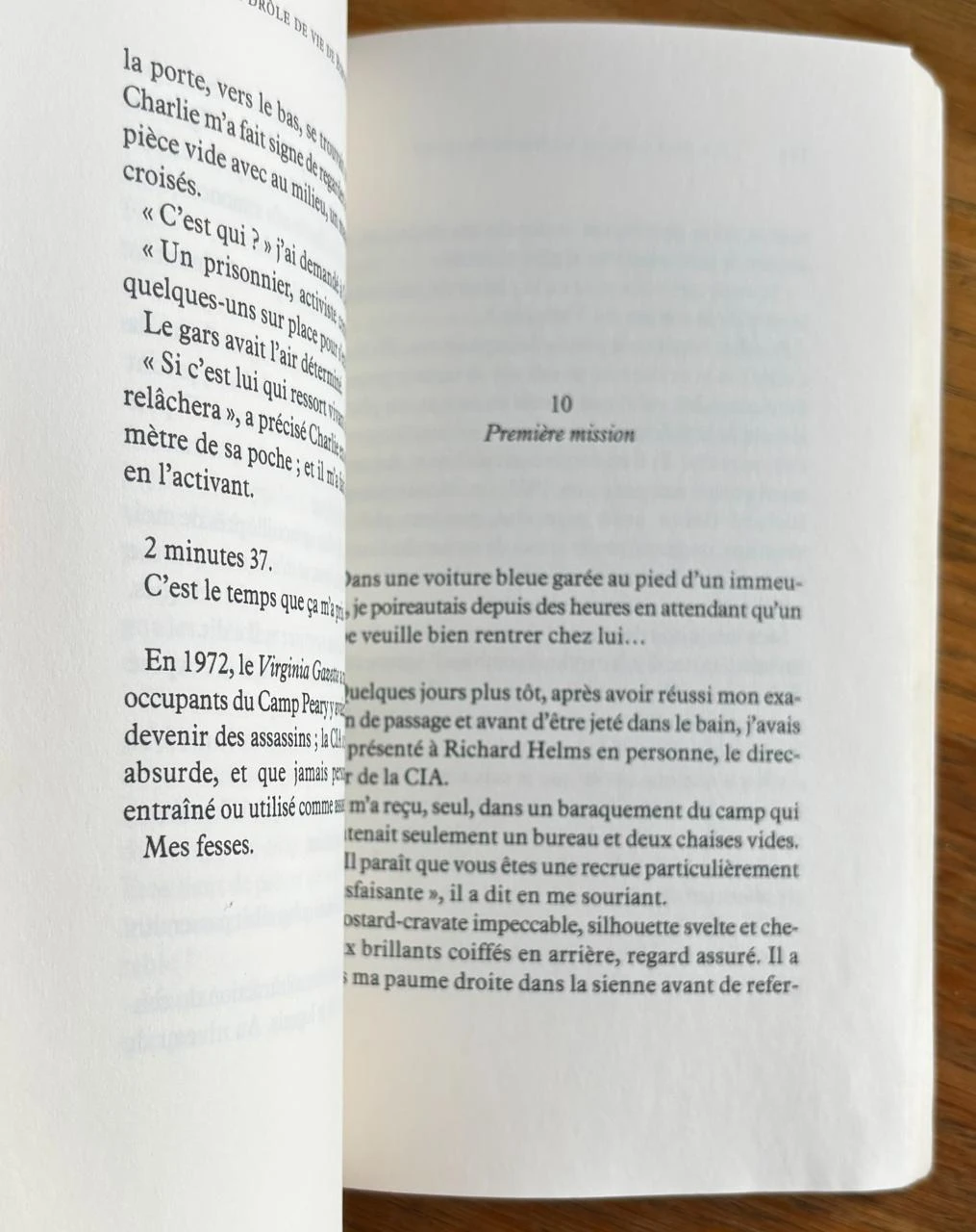 🍎 The Strange Life of Bibow Bradley by Nicolaï Pinheiro and Axl Cendres (Paperback) – photo 3